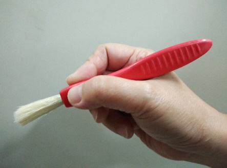 Easy Grip Paint Brush