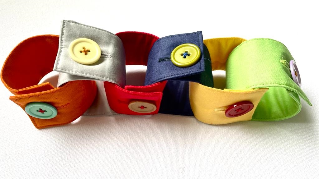 Fine Motor Kit 43: Buttoning Straps - Image 3