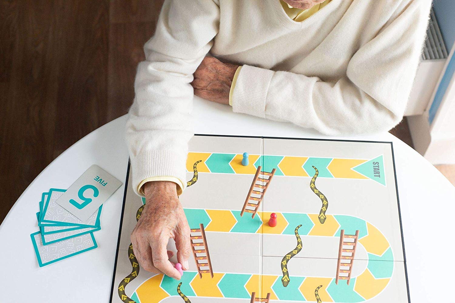 Snakes & Ladders For Seniors - Image 3
